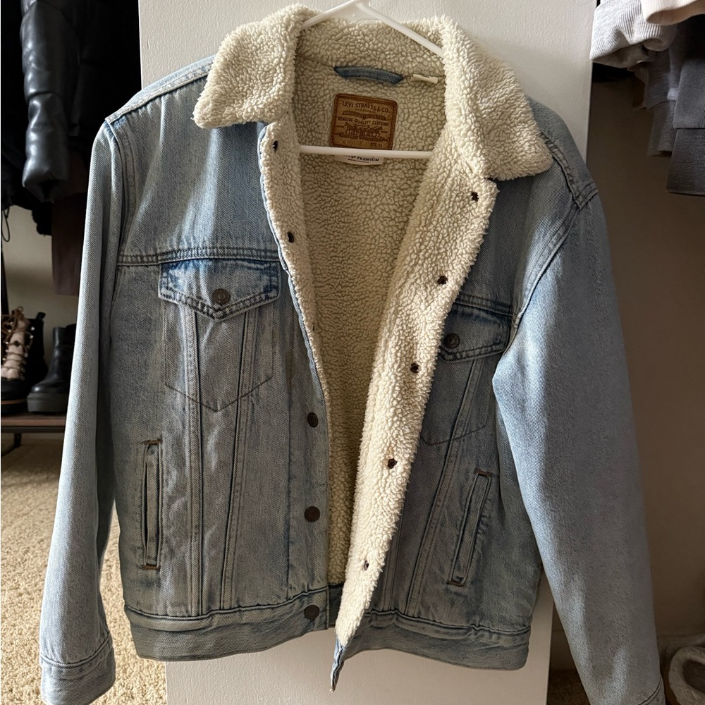 Levi's Blue Denim Jacket with Sherpa Lining